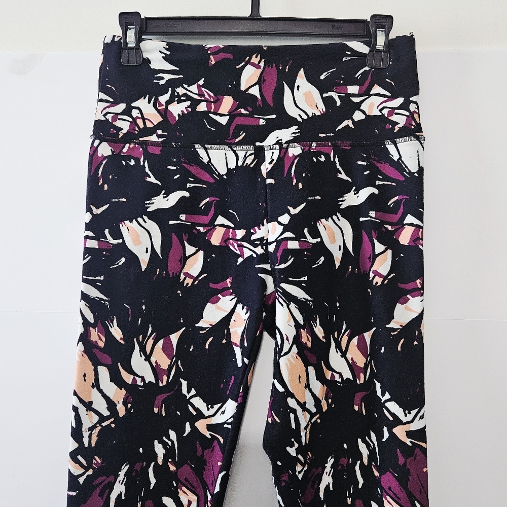 Balance Collection Size Large Black White Peach Pink Purple Splatter Design Patt
